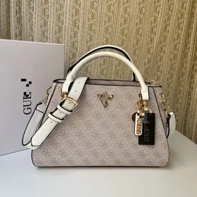 GUESS Large-Capacity Multi-Layer Bag